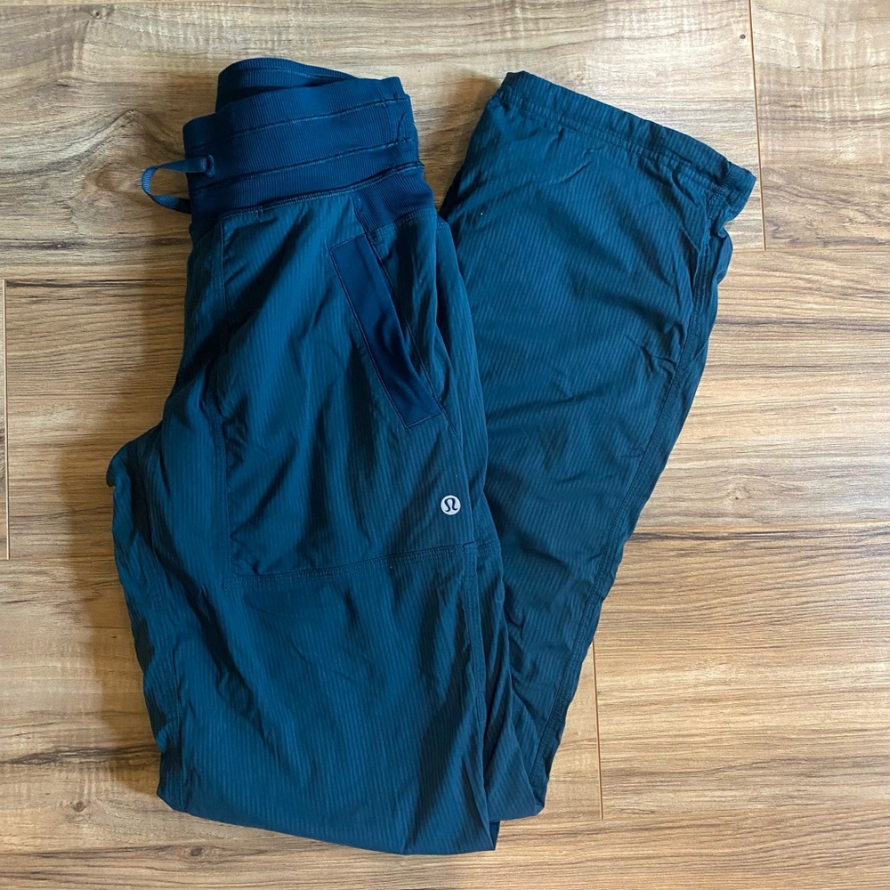 Lululemon Dance Studio Lined